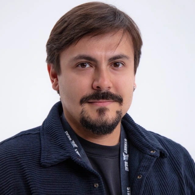 Станислав Адволоткин